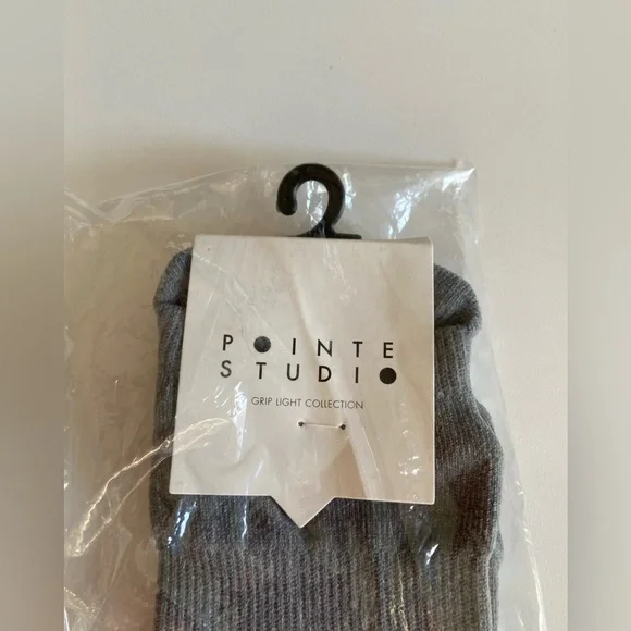 Pointe Studio Union Full-Foot Grip Socks, Pilates Barre & Yoga Socks S/M (5-7.5) - Picture 3 of 9
